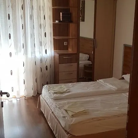 Апартамент В Центъра На Сандански 公寓 *